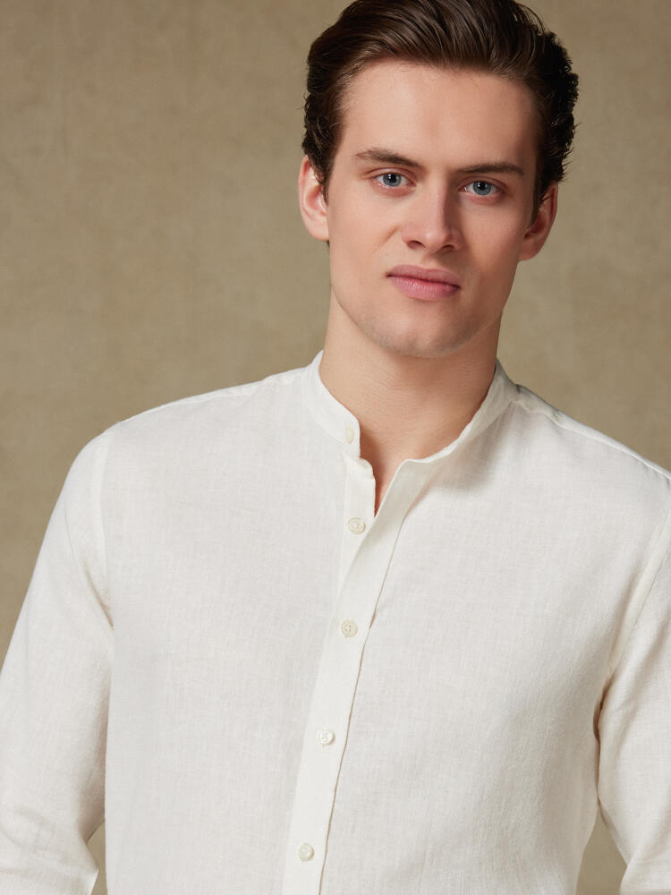 Chemise col mao Moon en lin off-white Chemises Homme