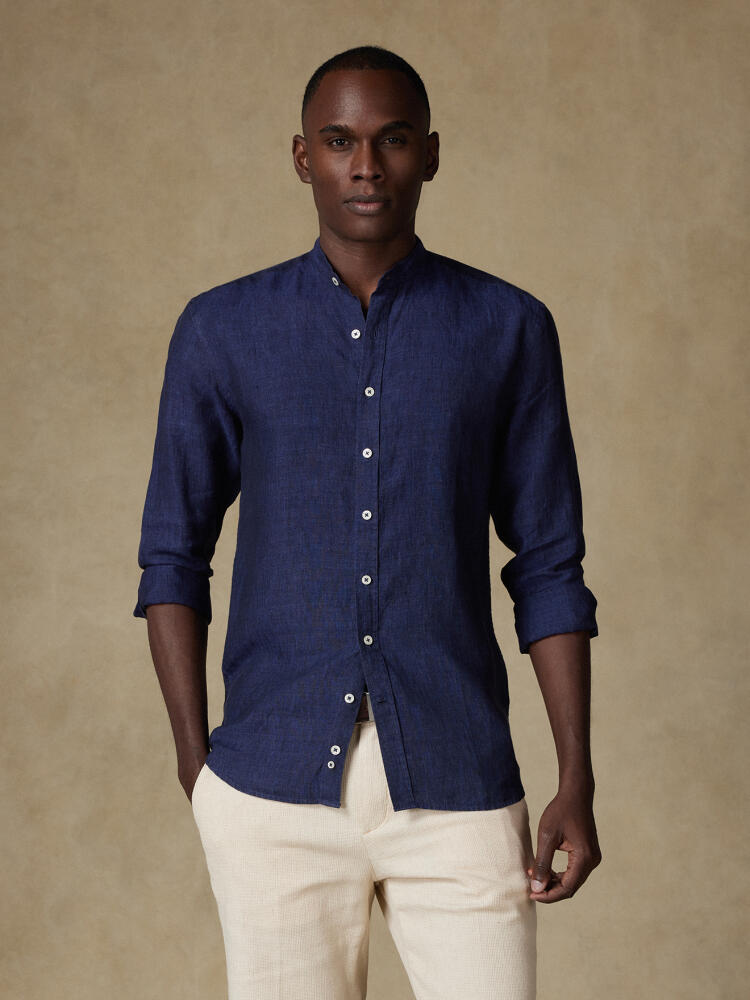 Chemise cintrée col mao Olaf en lin marine Chemises Homme