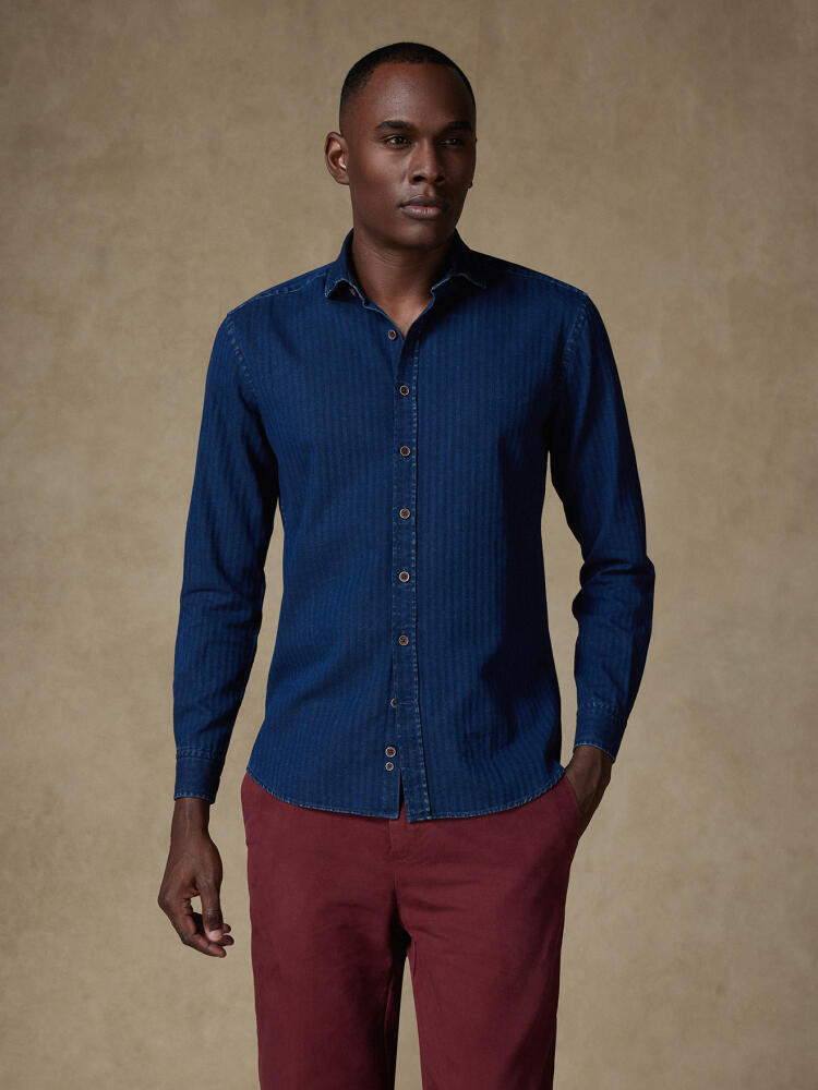 Chemise cintrée Finn indigo à motif chevron Chemises Casual Slim