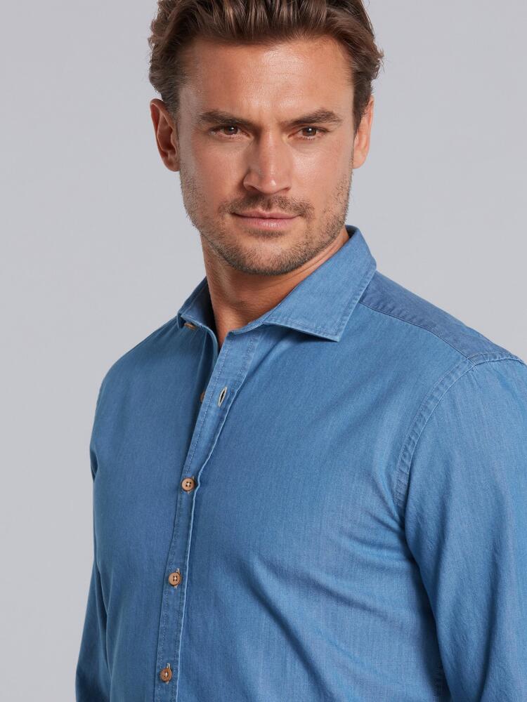 Chemise cintrée en denim bleu  - Grande Longueur de Manches Chemises Homme