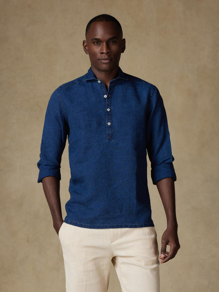 Chemise popover : la nouvelle star du dressing masculin à adopter