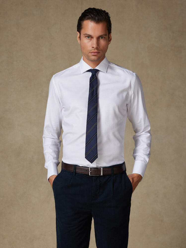 Chemise cintrée en twill blanc - Poignets Mousquetaires Chemises Homme