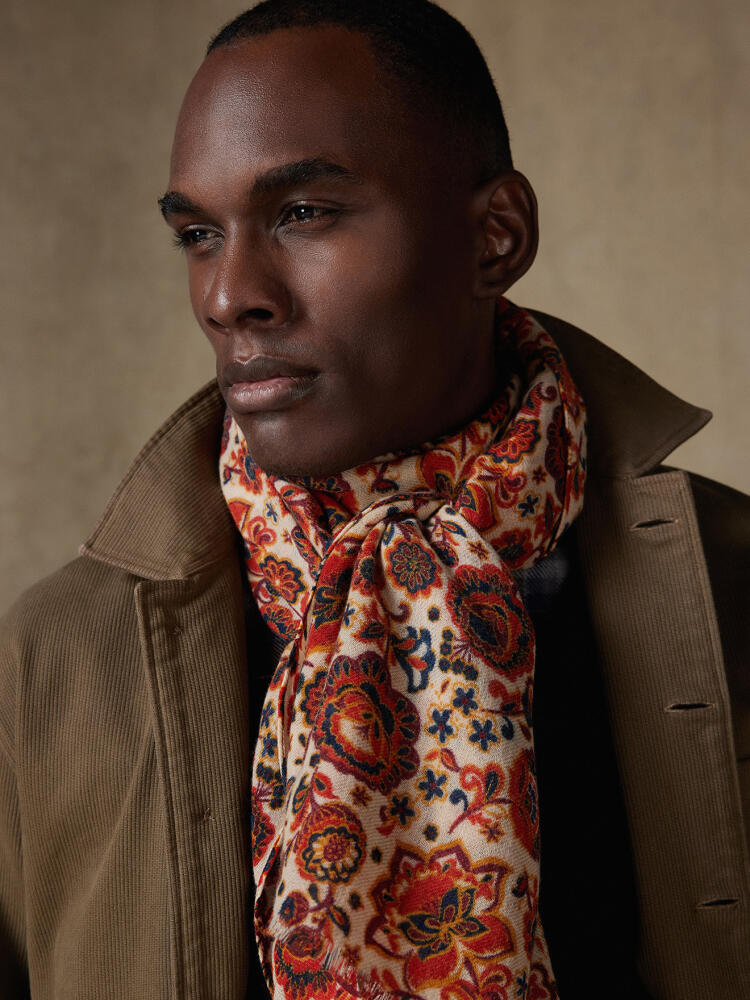 Écharpe Spencer sable à motifs floral Écharpes