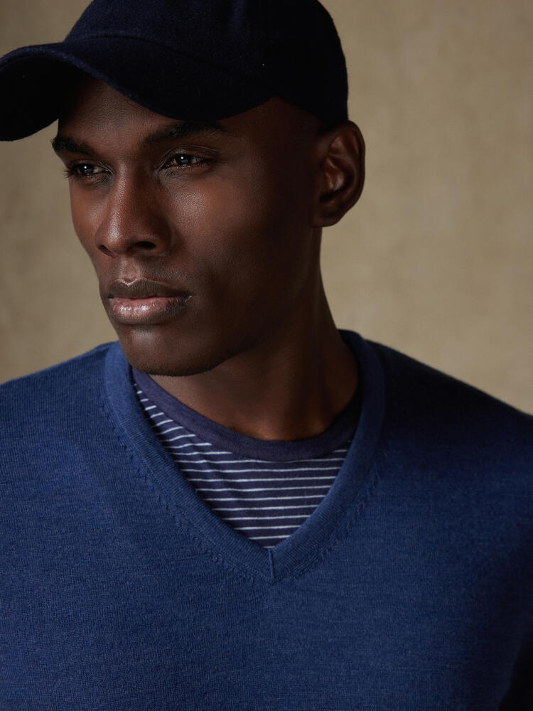 Col V Dylan en mérinos bleu Pulls