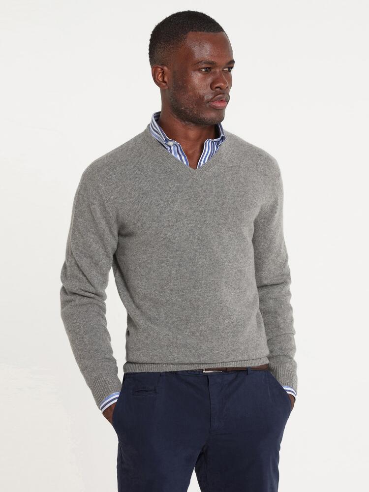 Col V gris en lambswool Pulls homme